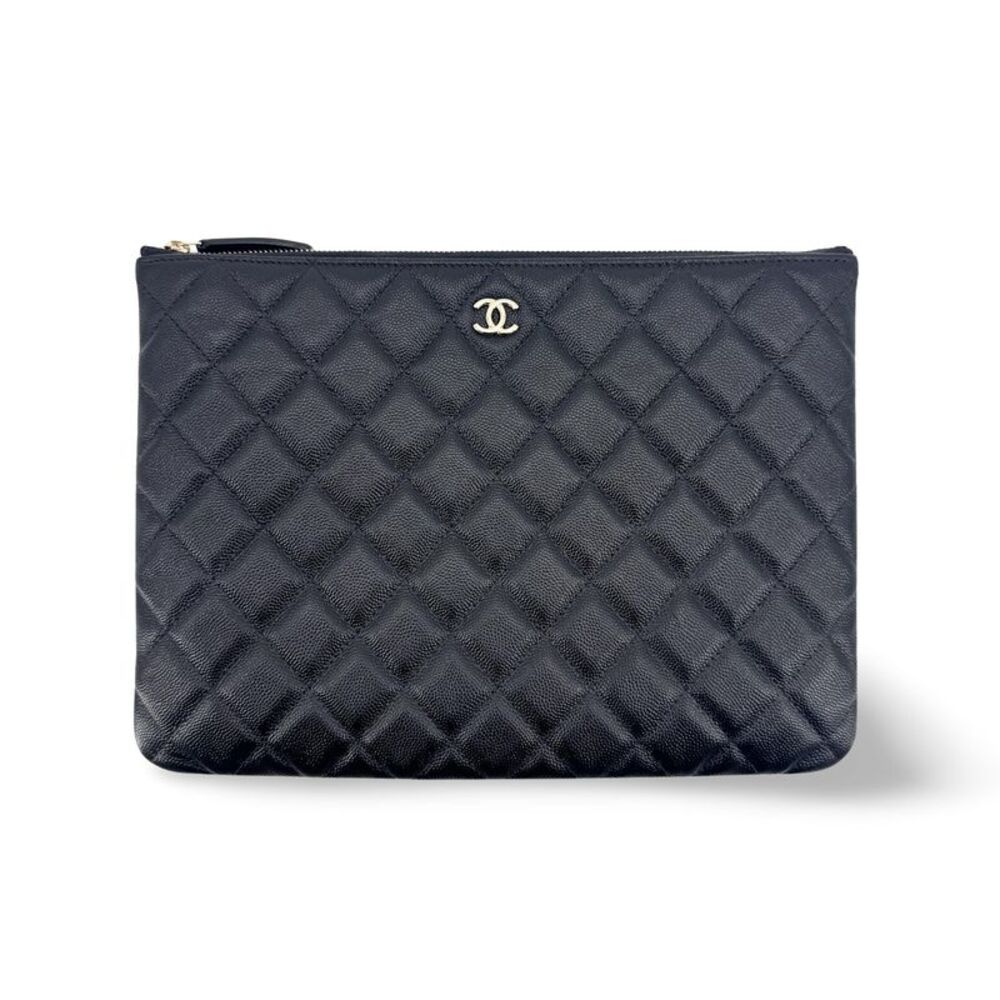 Chanel Classic Clutch New Medium Caviar Gold Hardware Black